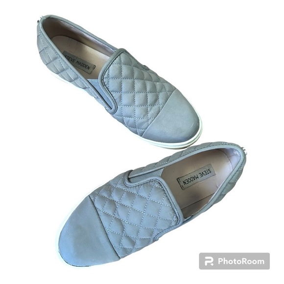 Steve Madden Zaander Quilted Light Grey Women's Slip On Sneakers - Picture 6 of 8